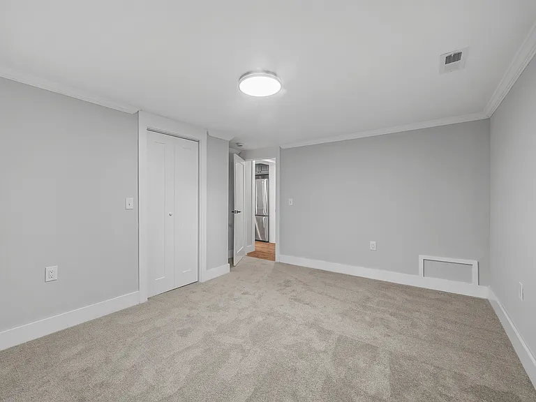 8 Amherst Ave #C — Photo 12