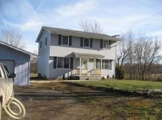 9788 S Hamburg Rd, Whitmore Lake, MI 48189