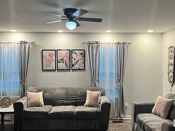 3rd image of 37098 Brynford Dr