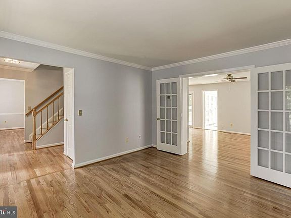 5th image of 13401 Hudson Pl