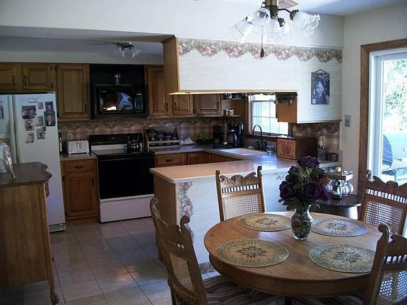 4th image of 6955 Hillside Pl