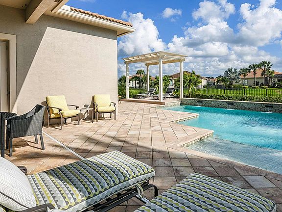 Lanai and Pool