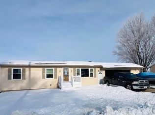 312 W Garfield Ave, Pearl City, IL 61062