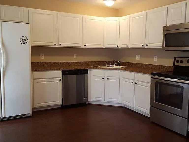 404 Gibson Forest Dr — Photo 6