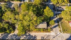 2nd image of 2936 Jarboe St