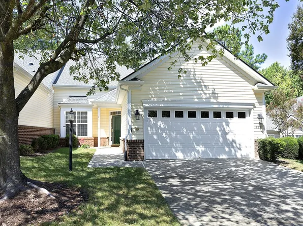 113 Uplands Creek Dr, Cary, NC 27519