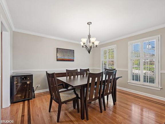 5th image of 2126 N Williamsburg St
