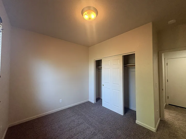 3564 Sarasota Ave — Photo 11