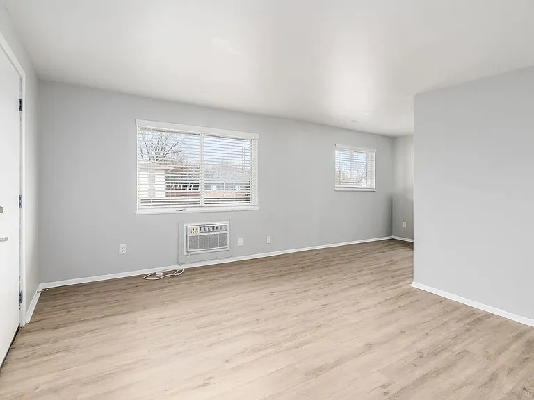 611 Riverview Dr #K — Photo 10