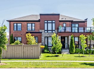 241 Holladay Dr, Aurora, ON L4G0Z4