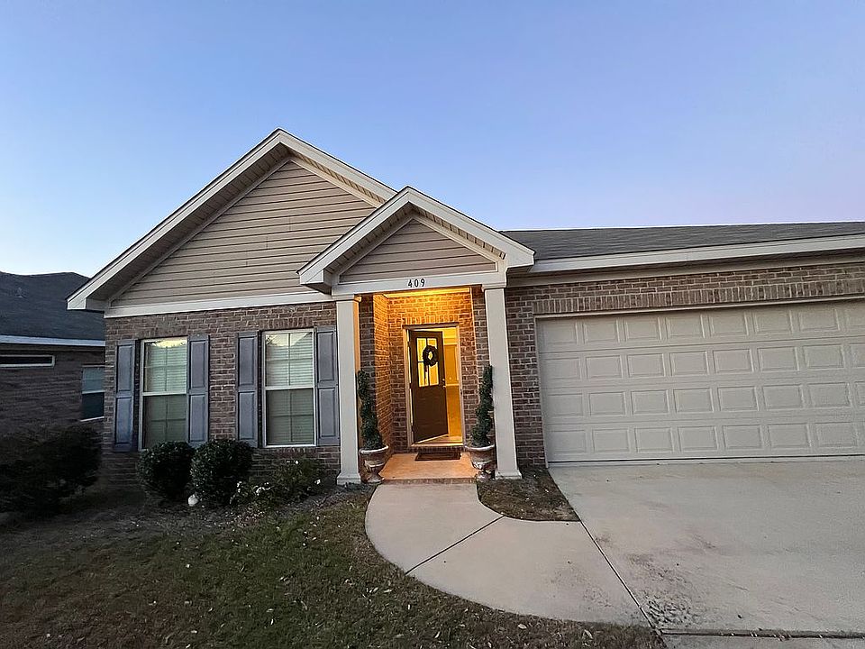 1st image of 409 Londonberry Dr