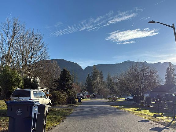 5th image of 319 13th St