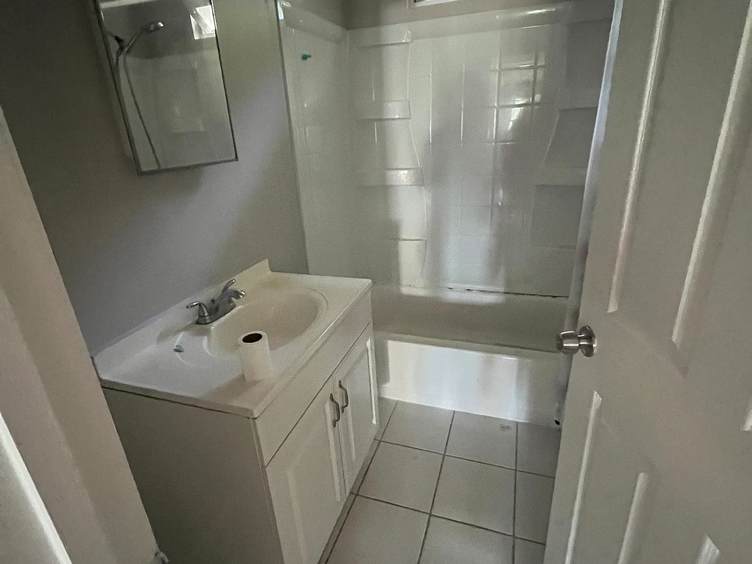 2 bed, 900 sqft, $2,250 — Photo 4