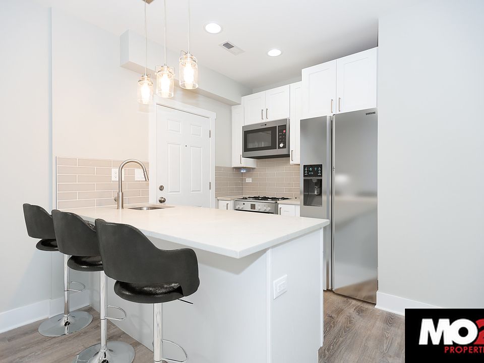 732 N Ada St Chicago IL | Zillow