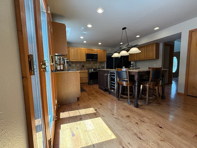 15425 Holbein Dr — Photo 8