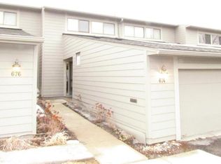 674 Peninsula Ct, Ann Arbor, MI