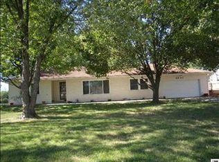 4921 NW Rochester Rd, Topeka, KS 66617