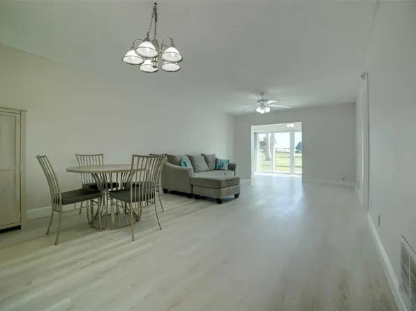 1802 Ocean Drive #112, Boynton Beach, FL 33426