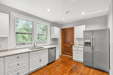 36 Maple Ave — Photo 7