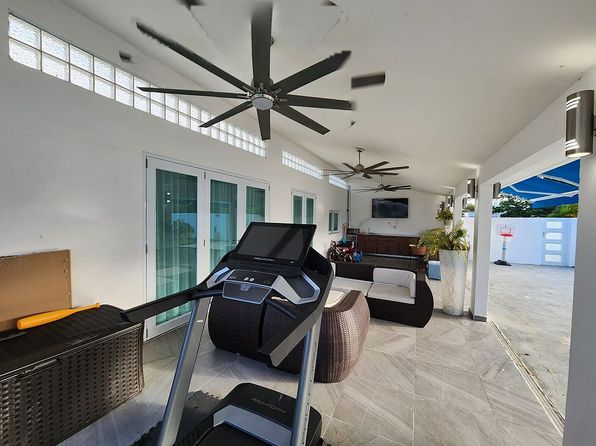 4 Street Urb Estancias De San Fernando #A43, Carolina, PR 00985