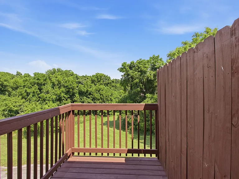 1022 Hillcrest Ave #1 — Photo 25