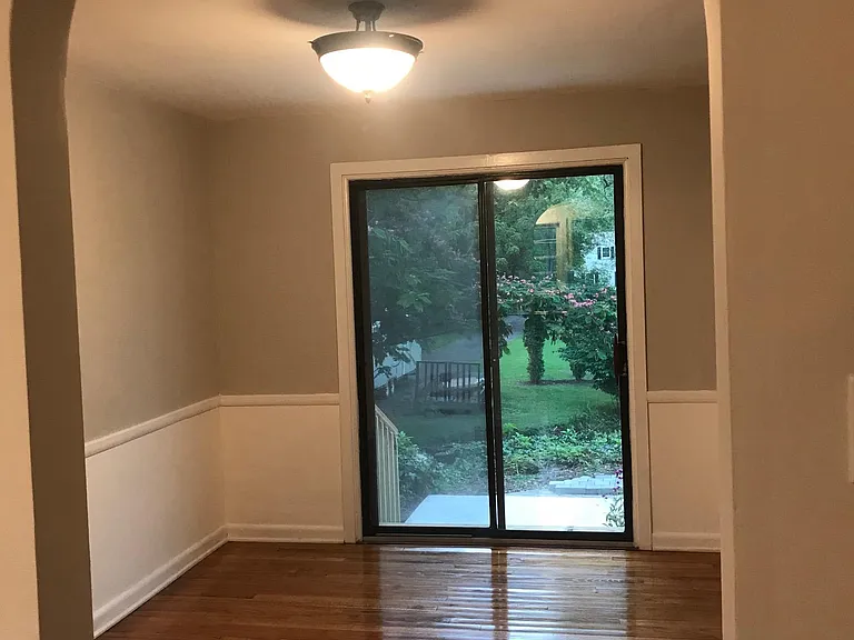 173 W Bristol Rd — Photo 6