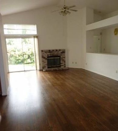 Entry to Great Room/LR