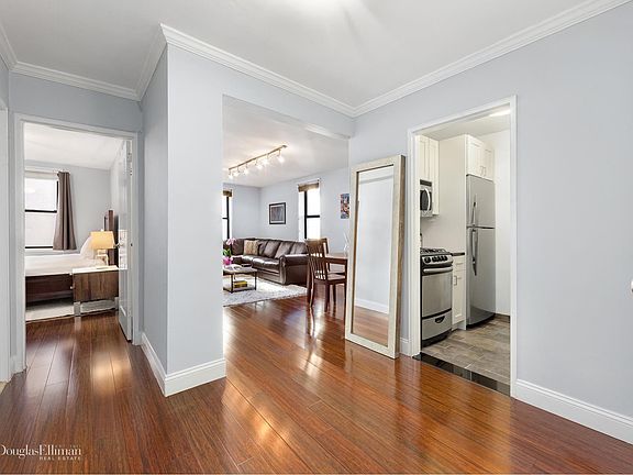 2nd image of 201 E 15th St APT 6H