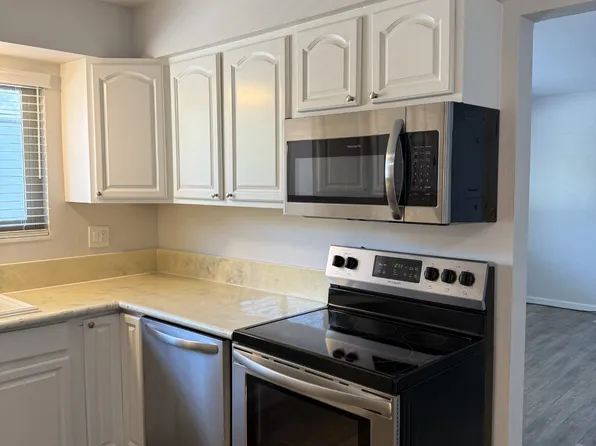 2210 T St #7, Sacramento, CA 95816