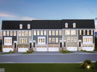 17288 Turnstone Dr, Dumfries, VA 22026