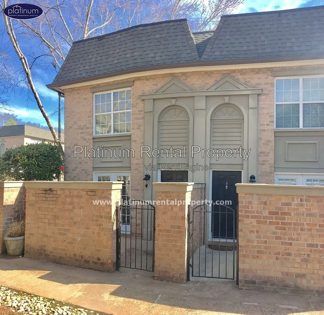 1 bed, 1.5 bath, 814 sqft, $1,395 — Photo 1