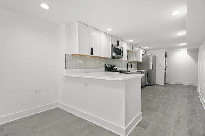 322 S Kostner Ave — Photo 3