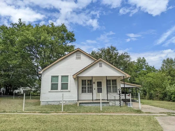 908 E Edison St, Independence, KS 67301