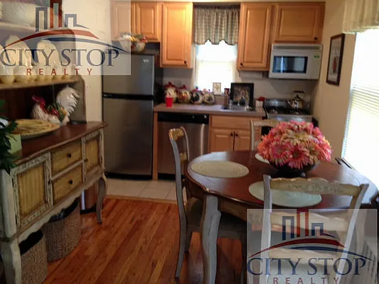Rented by City Stop Realty | media 19