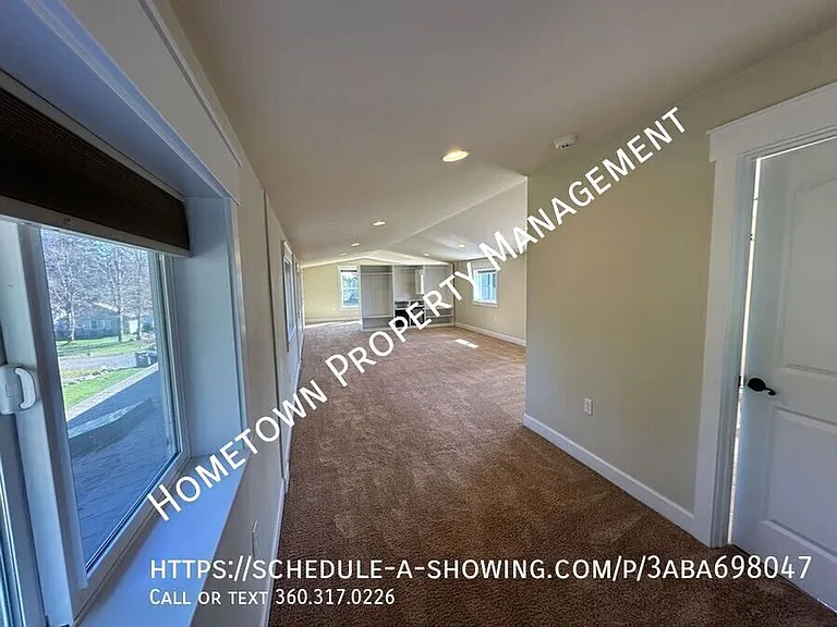4047 Legacy Dr NE #GUEST HOUSE — Photo 14