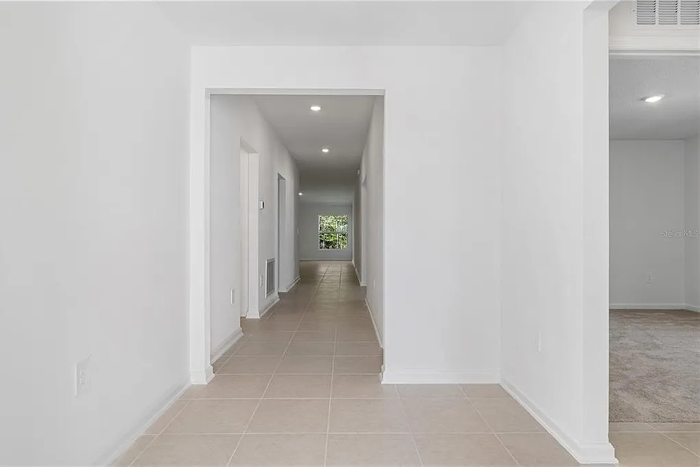 4 bed, 3.0 bath, 2174 sqft, $2,195 — Photo 2