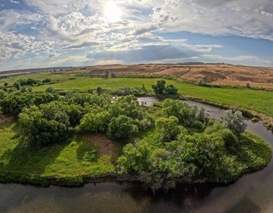 1520 Hwy 31, Hyattville, WY, 82428