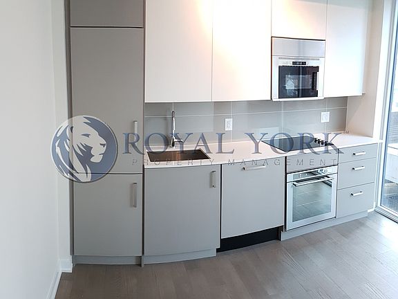 2 - 17 Dundonald Street, Toronto, Ontario - Royal York Property Management_12022018