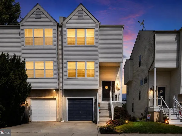 1102 Lenape Ln, Conshohocken, PA 19428