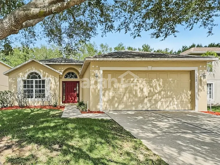 312 Azores Pl — Photo 1