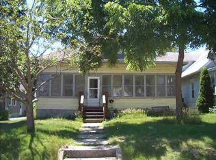 622 E State St, Mauston, WI 53948