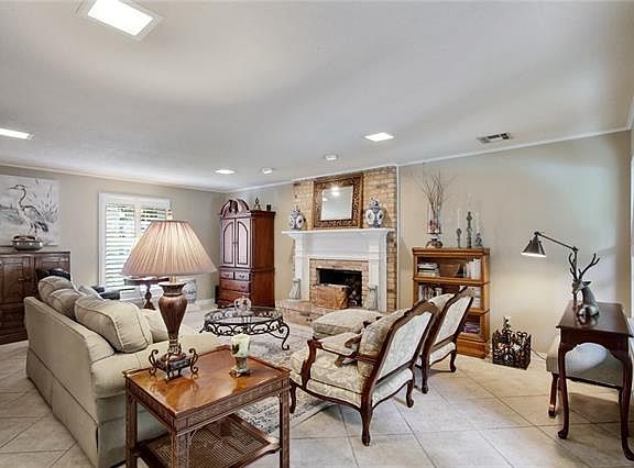 5th image of 8 Grand Canyon Dr
