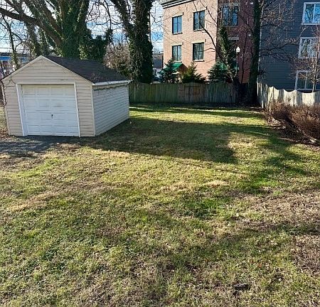 5th image of 408 S Elmer St