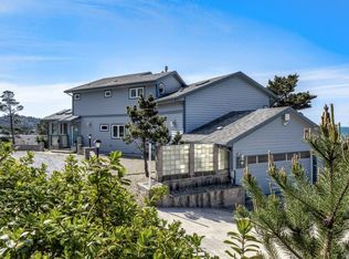 42342 Parkwood Dr, Port Orford, OR 97465