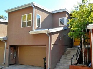 60 Canyon View, Los Alamos, NM 87544