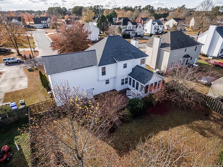 201 Pin Oak Ct — Photo 4