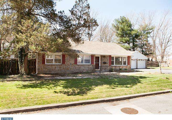 1st image of 8 Hesslers Ln