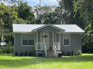 926 Center St, Crescent City, FL 32112