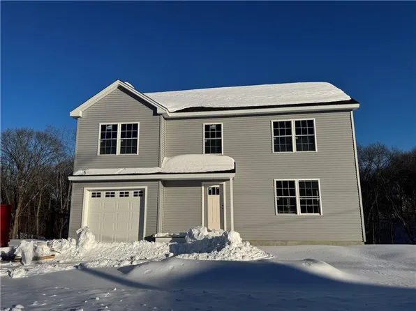 27 Prospect St, Cumberland, RI 02864