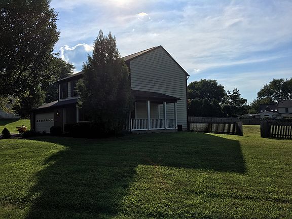 2nd image of 2606 Lakeview Ct